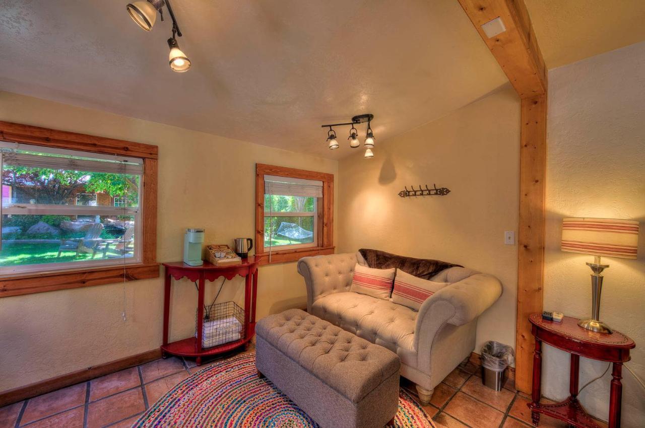 Cali Cochitta Vacation Rentals Моаб Экстерьер фото